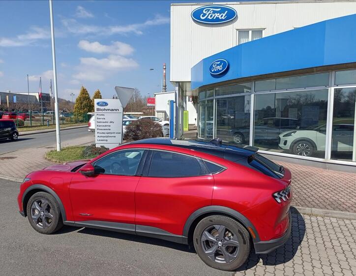 Ford Mustang Mach-E 4