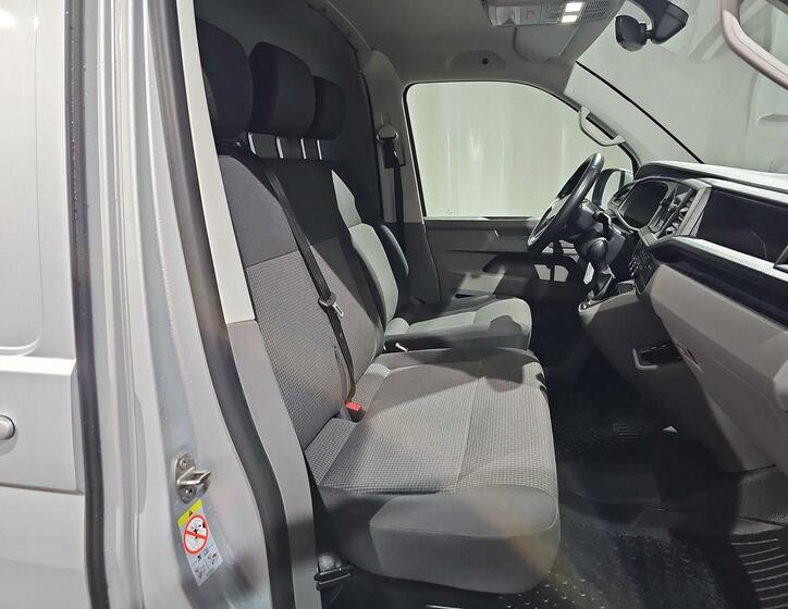 Volkswagen Transporter 9