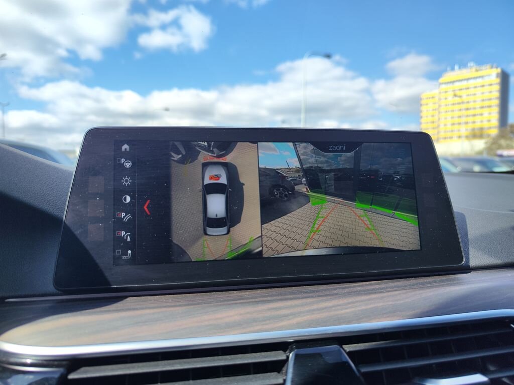 BMW Řada 5 Sedan / Limuzína 3,0 l 250 kw