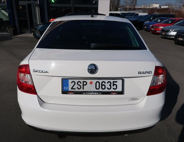 Škoda Rapid Sedan / Limuzína 1,2 l 63 kw