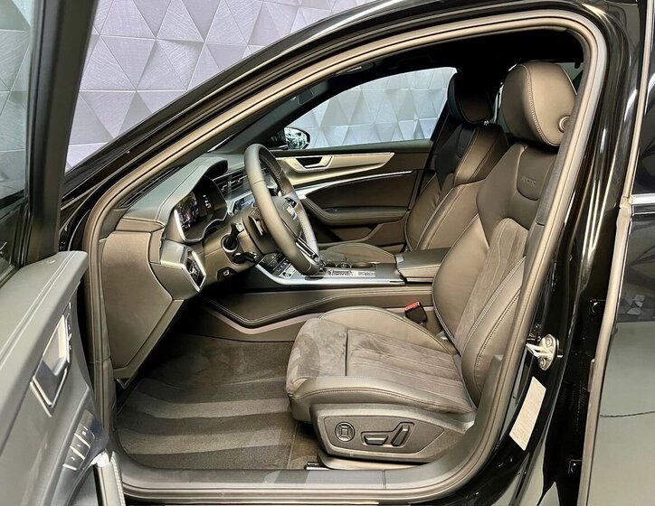 Audi A6 Allroad Kombi 3,0 l 253 kw