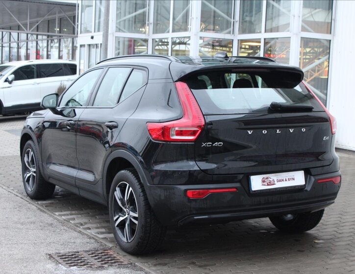 Volvo XC40 Kombi 2,0 l 145 kw