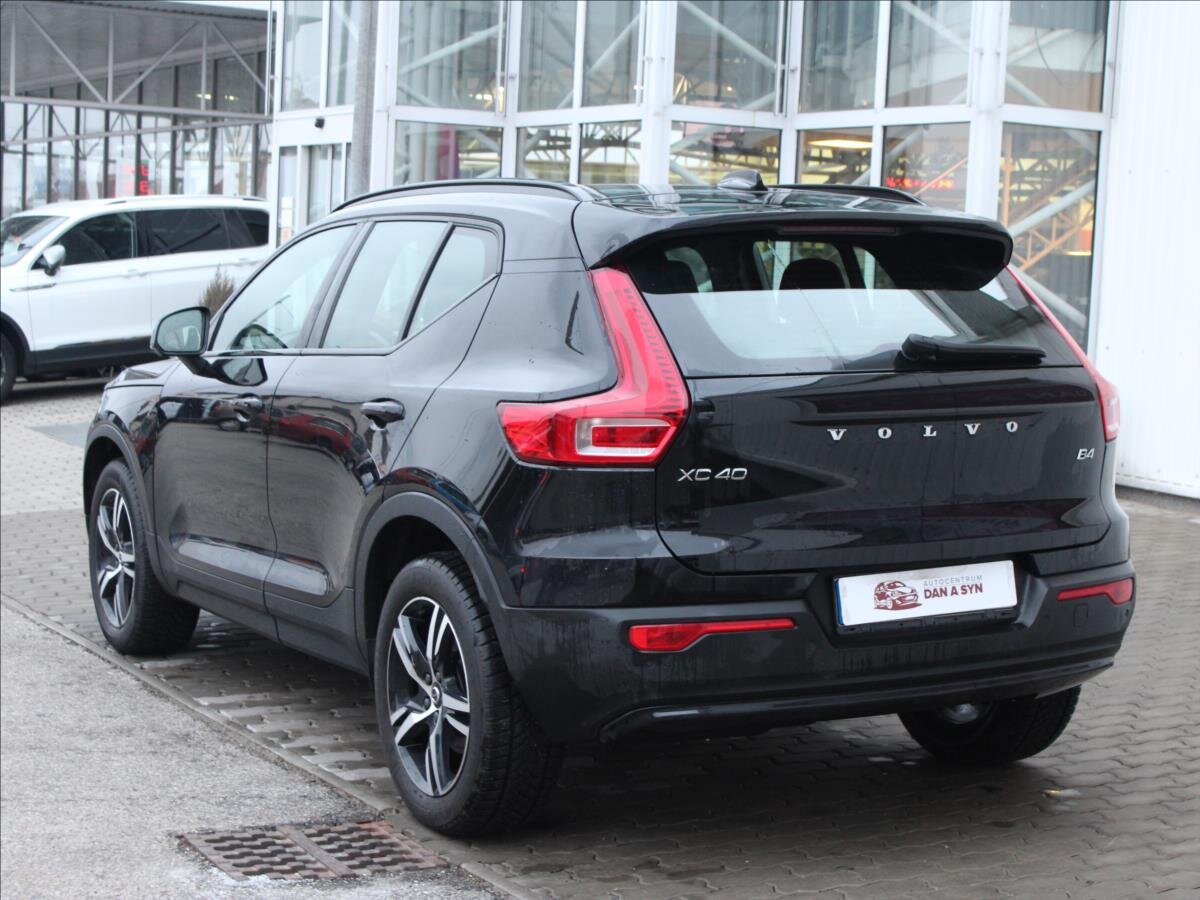 Volvo XC40 Kombi 2,0 l 145 kw