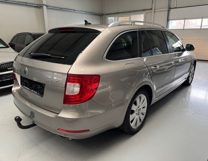 Škoda Superb Kombi 3,6 l 191 kw