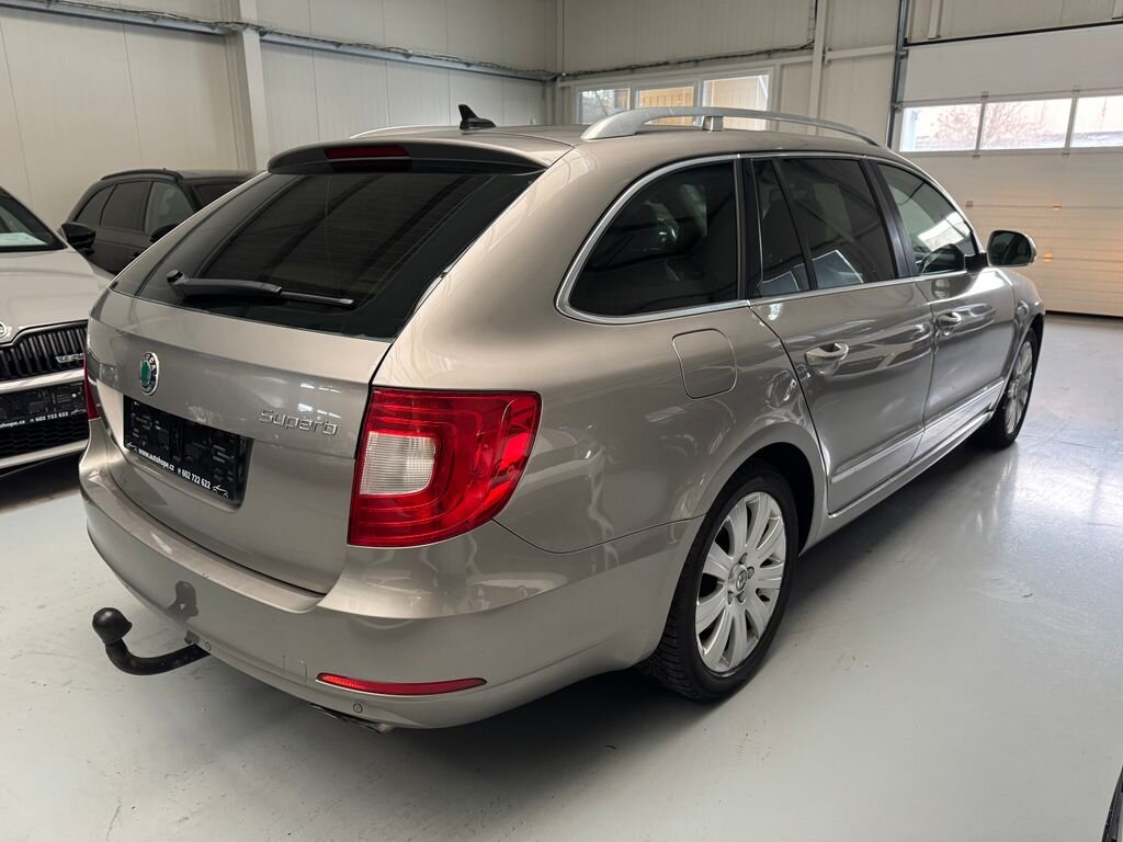 Škoda Superb Kombi 3,6 l 191 kw