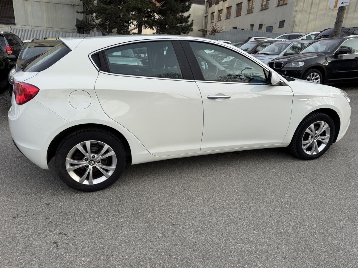 Alfa Romeo Giulietta Hatchback 1,4 l 88 kw