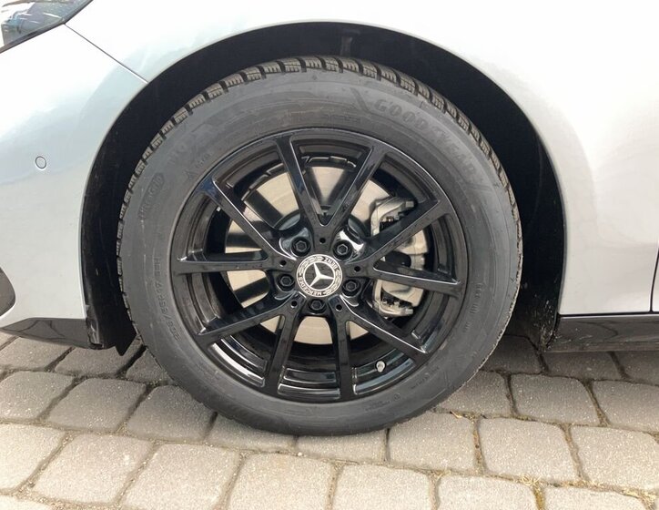 Mercedes-Benz CLA Sedan 0,0 200 kw