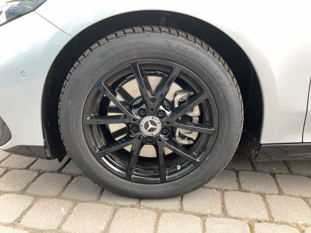 Mercedes-Benz CLA Sedan 0,0 200 kw