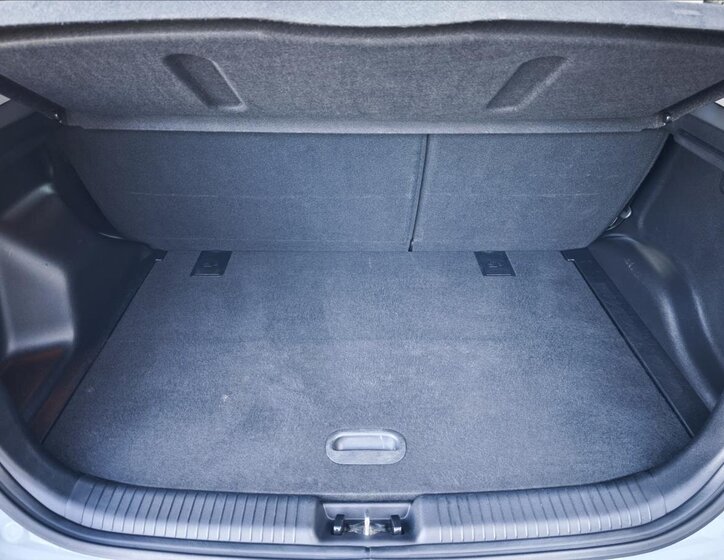 KIA Venga Hatchback 1,4 l 66 kw