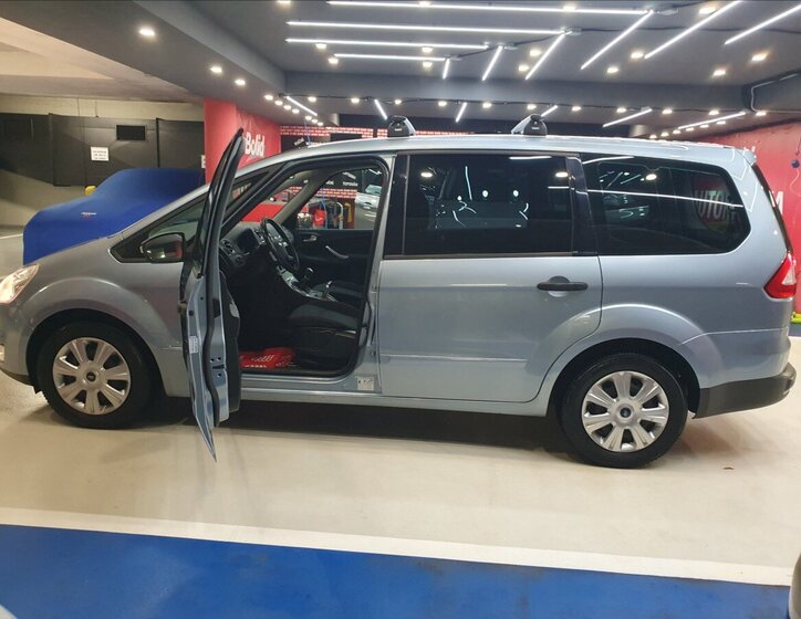 Ford Galaxy MPV 2,0 l 107 kw