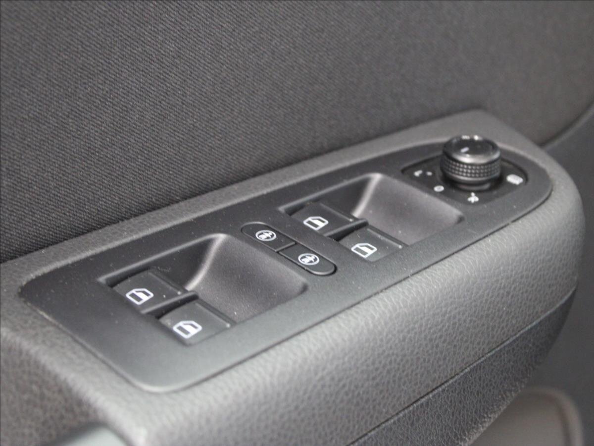 Volkswagen Sharan MPV 2,0 l 110 kw