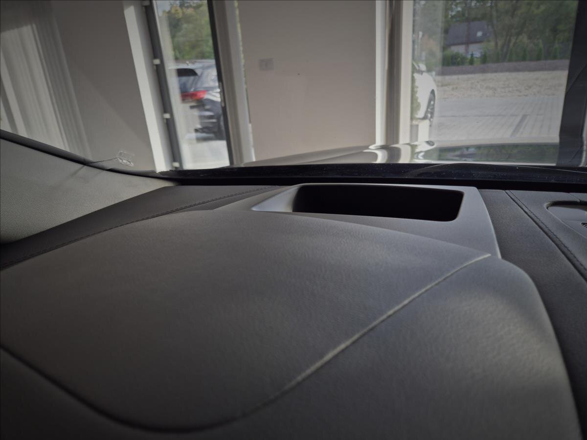 Volvo V90 Kombi 2,0 l 177 kw