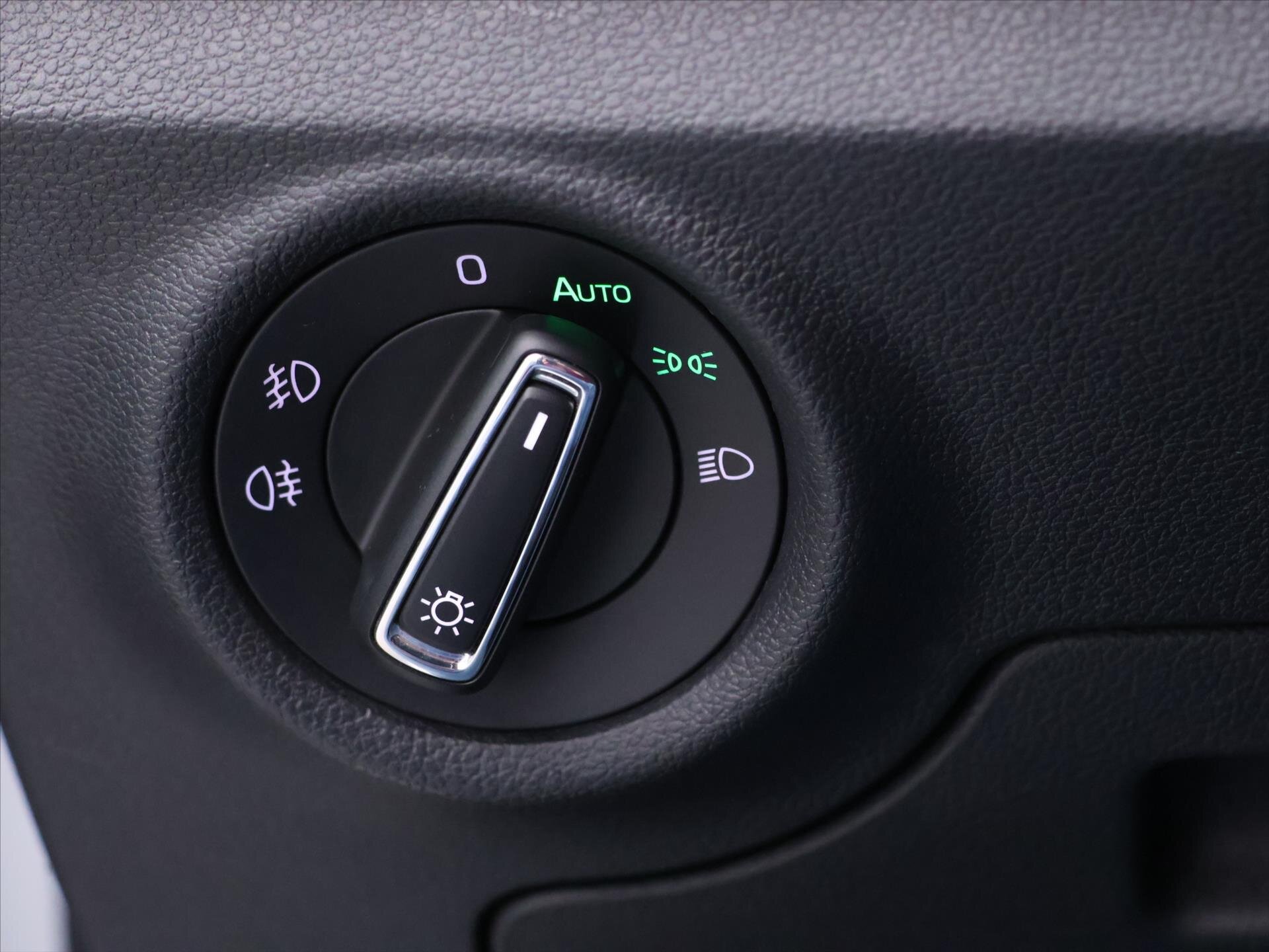 Škoda Scala Hatchback 1,5 l 110 kw