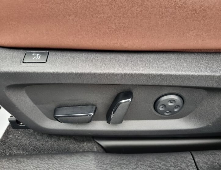 Mitsubishi Outlander 26