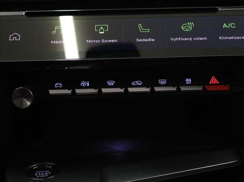 Peugeot 308 Hatchback 1,2 l 96 kw