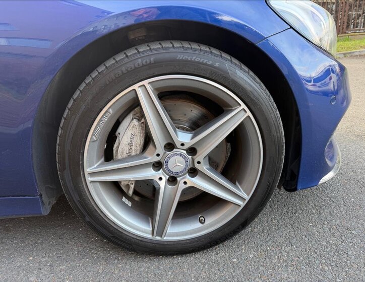 Mercedes-Benz Třídy C Kombi 2,1 l 150 kw