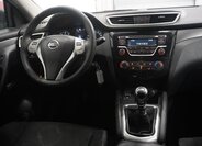 Nissan Qashqai SUV 1,2 l 85 kw
