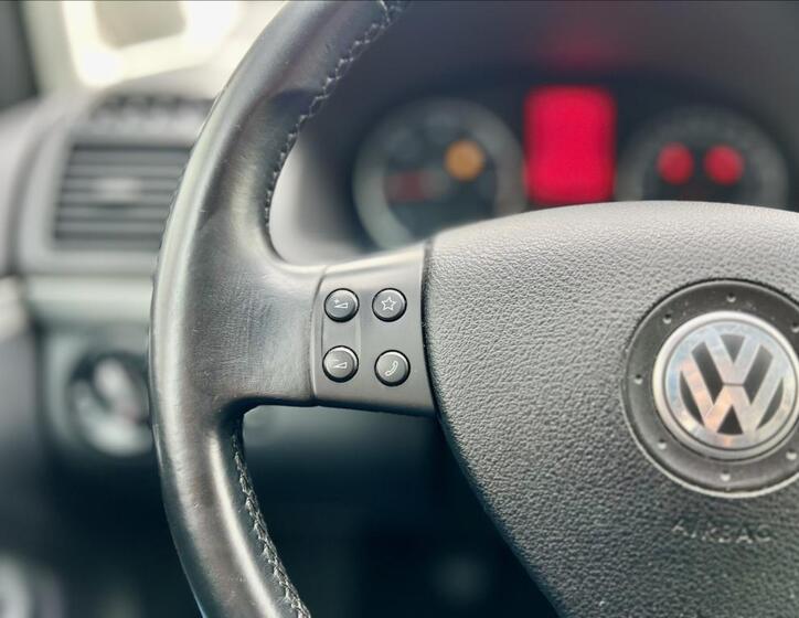 Volkswagen Touran 27