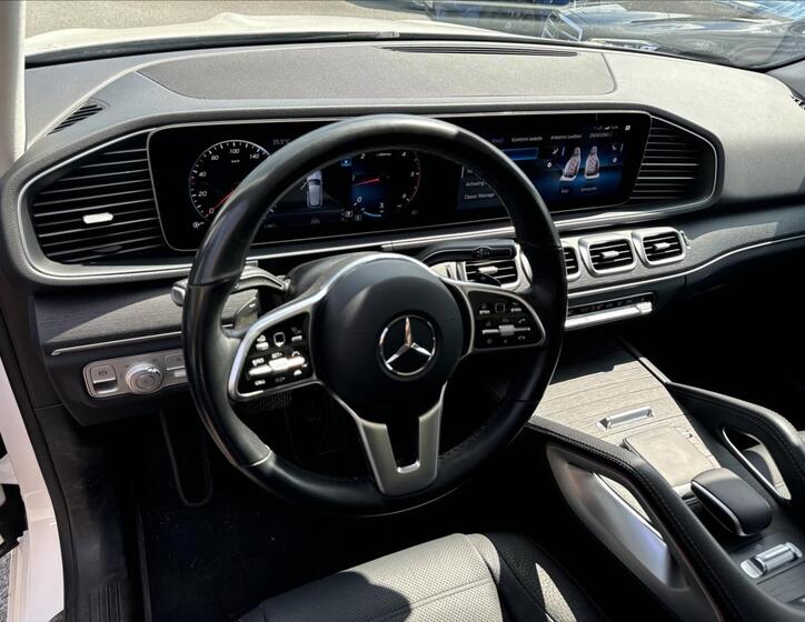 Mercedes-Benz GLE 10