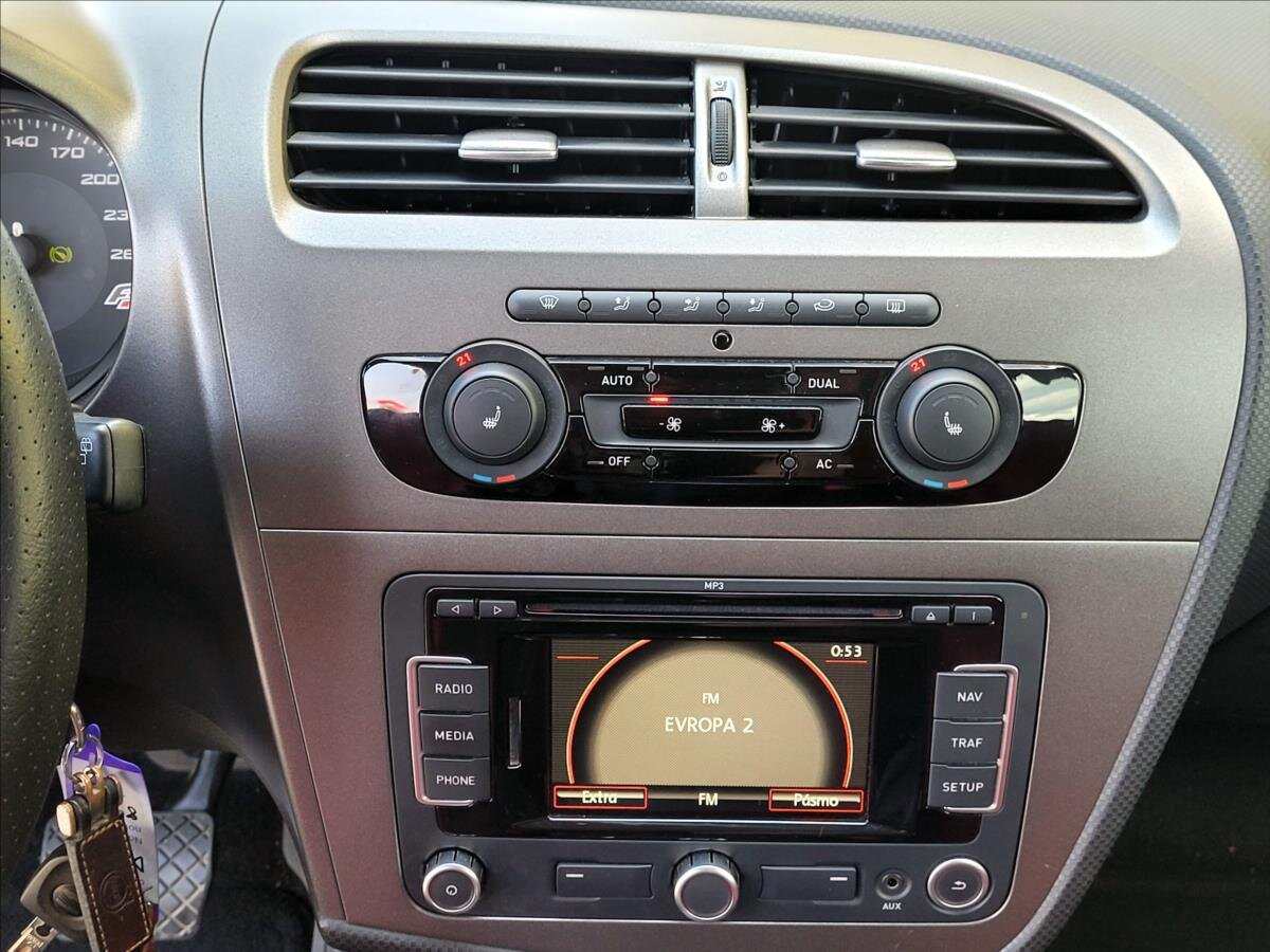 Seat Leon Hatchback 2,0 l 185 kw