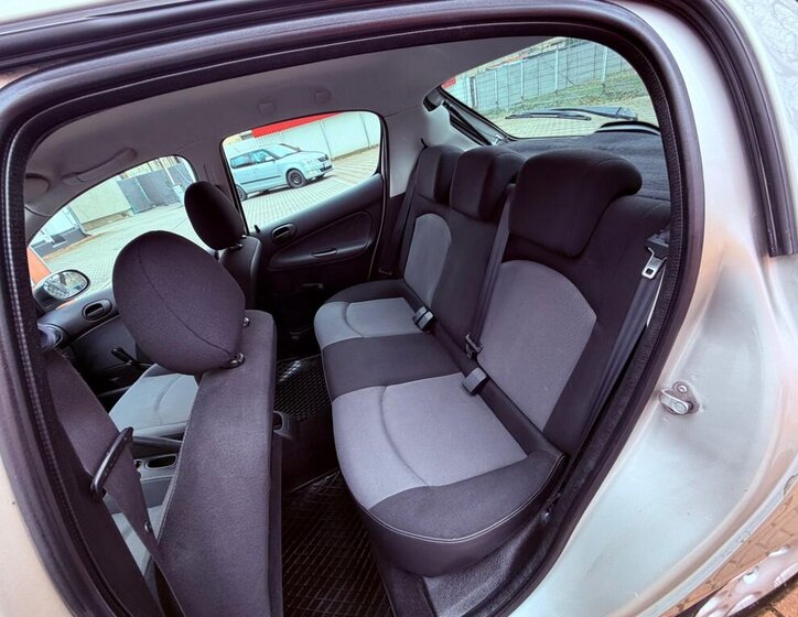 Peugeot 206 Hatchback 1,4 l 55 kw