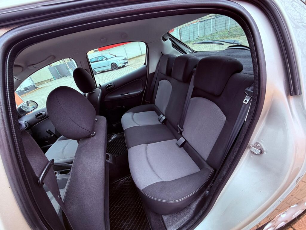 Peugeot 206 Hatchback 1,4 l 55 kw