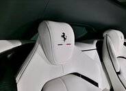 Ferrari Purosangue SUV / Terénní 6,5 l 529 kw