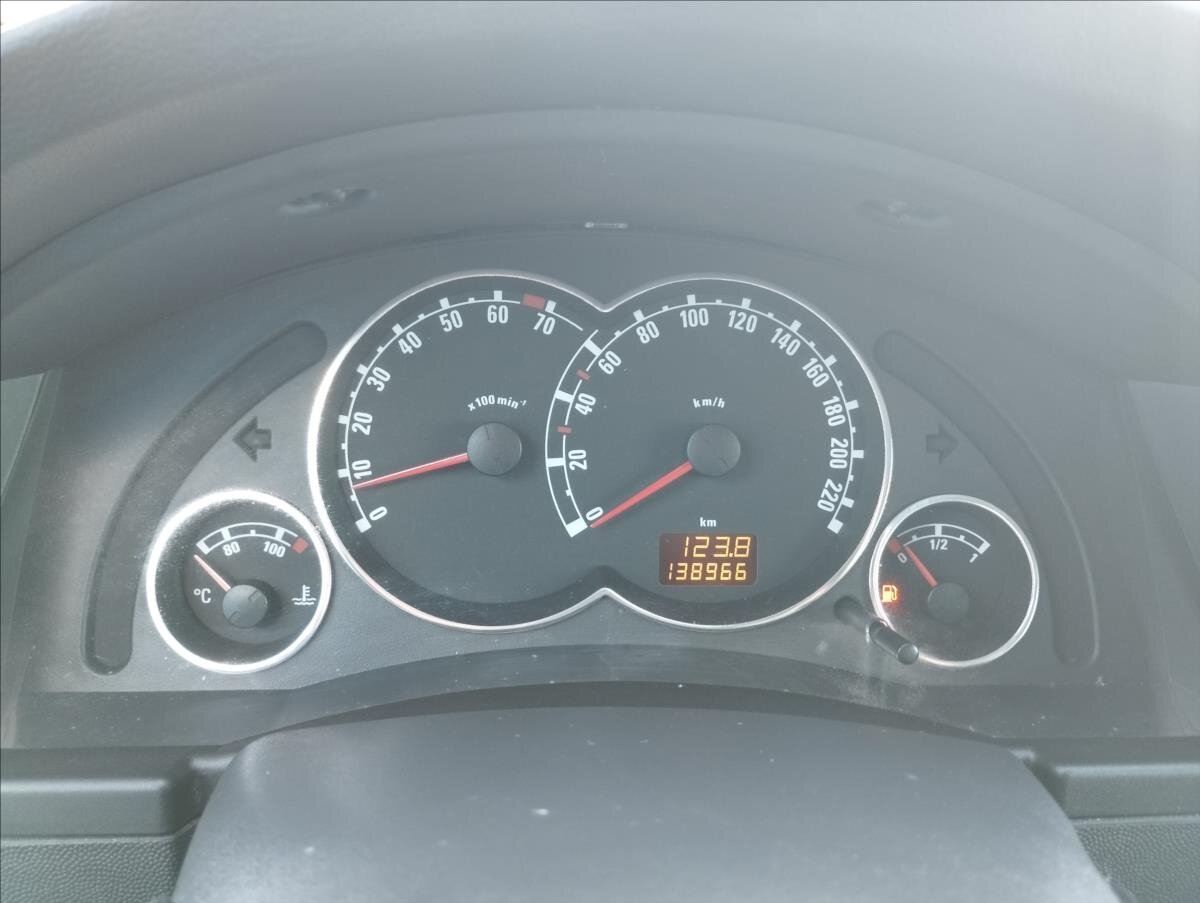 Opel Meriva MPV 1,4 l 66 kw