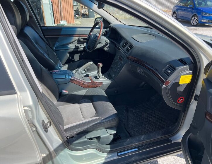 Volvo S80 Sedan / Limuzína 2,5 l 103 kw