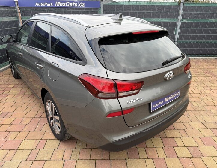 Hyundai i30 Kombi 998,0 88 kw