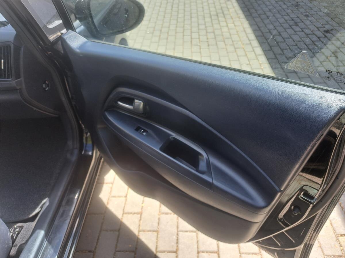 KIA Rio Hatchback 1,2 l 62 kw