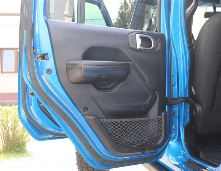 Jeep Gladiator Pick-up 3,7 l 210 kw