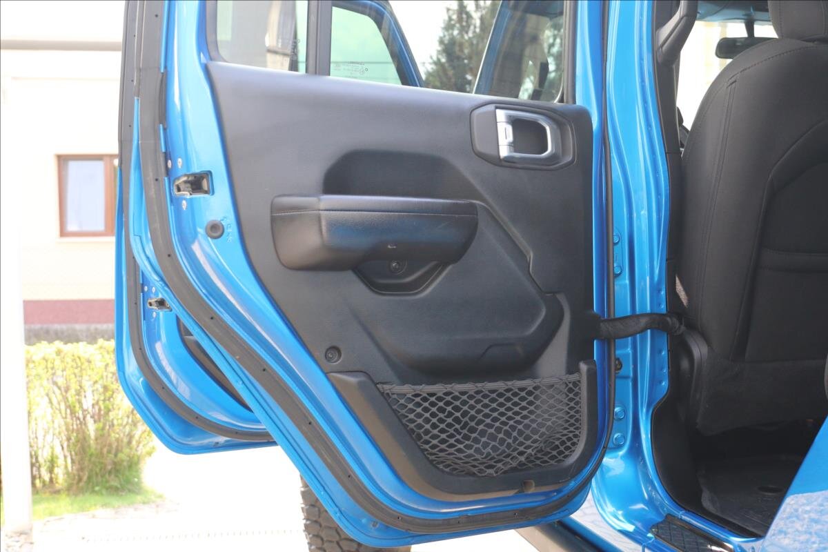 Jeep Gladiator Pick-up 3,7 l 210 kw