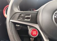 Alfa Romeo Giulia Sedan / Limuzína 2,1 l 110 kw