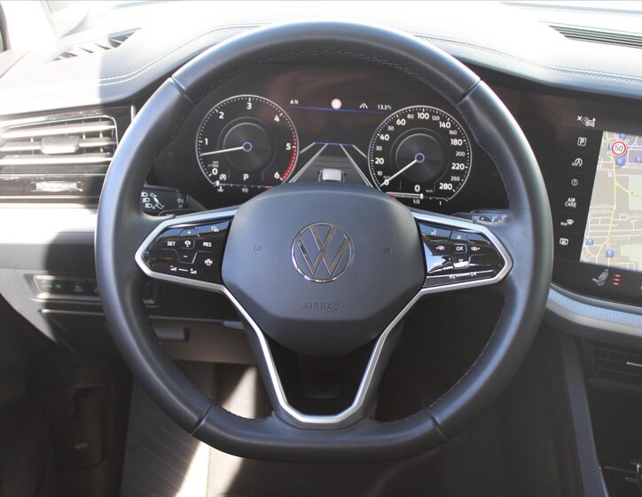 Volkswagen Touareg SUV / Terénní 3,0 l 170 kw