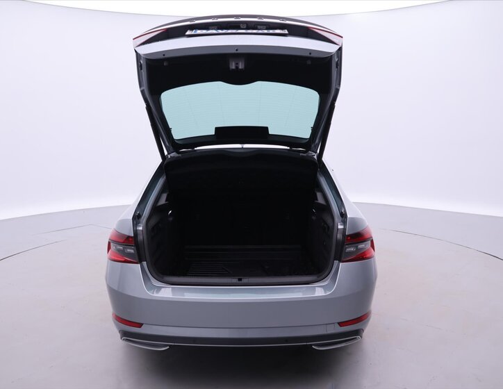 Škoda Superb Liftback 2,0 l 147 kw