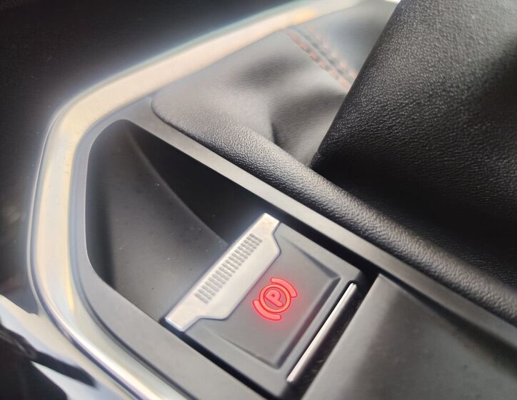 Peugeot 5008 SUV / Terénní 1,2 l 96 kw