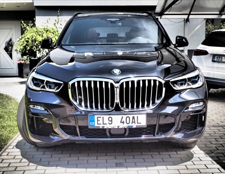 BMW X5 Kombi 3,0 l 290 kw