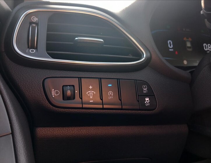 Hyundai i30 Kombi 998,0 73 kw