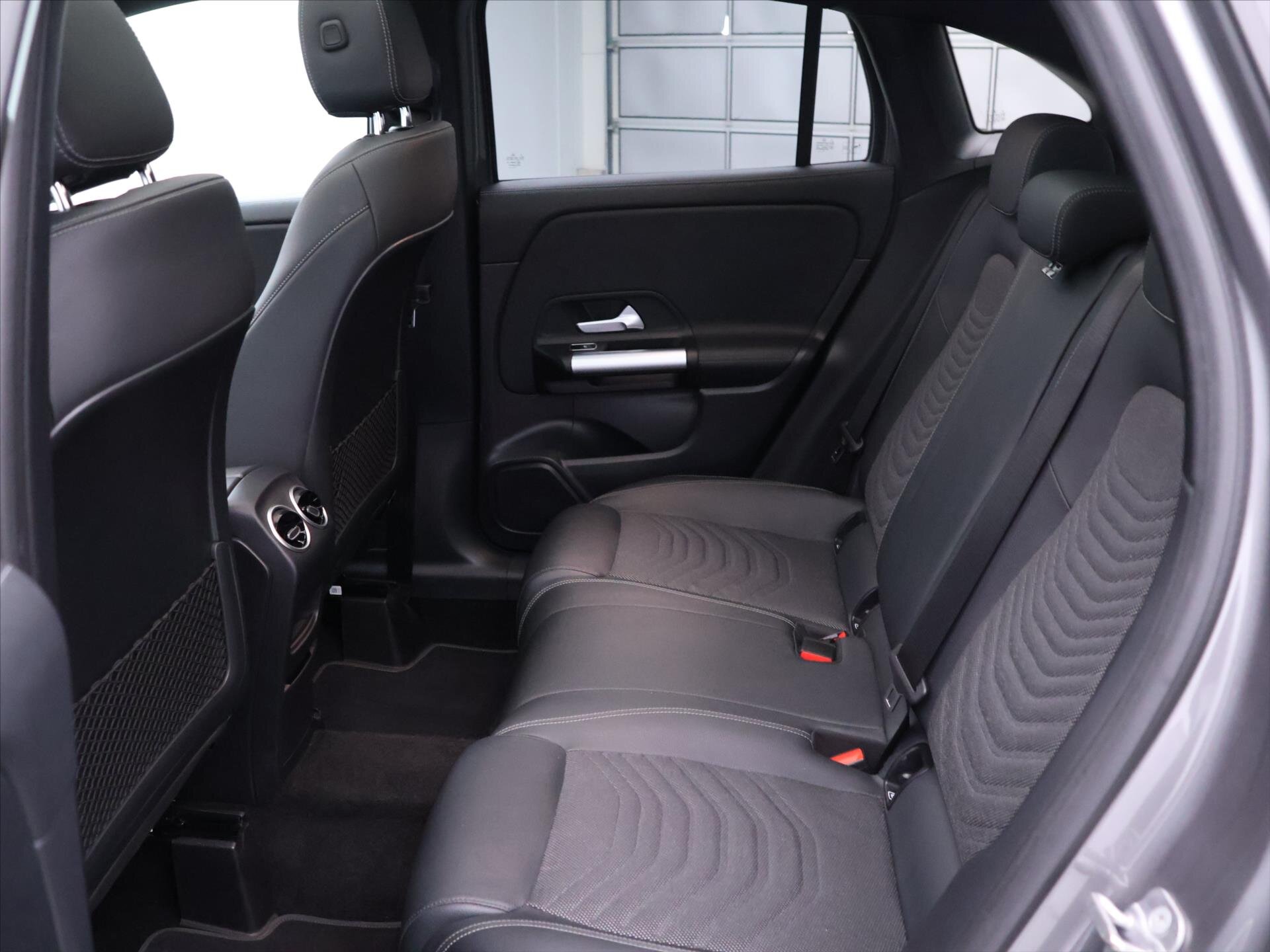 Mercedes-Benz GLA SUV / Terénní 2,0 l 165 kw