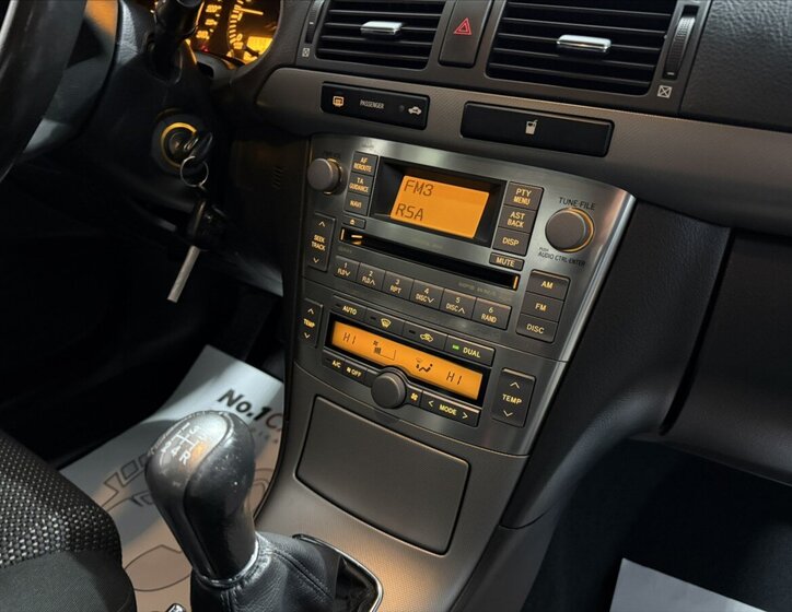 Toyota Avensis Liftback 1,8 l 95 kw