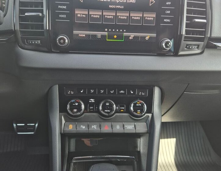 Škoda Karoq SUV / Terénní 1,5 l 110 kw