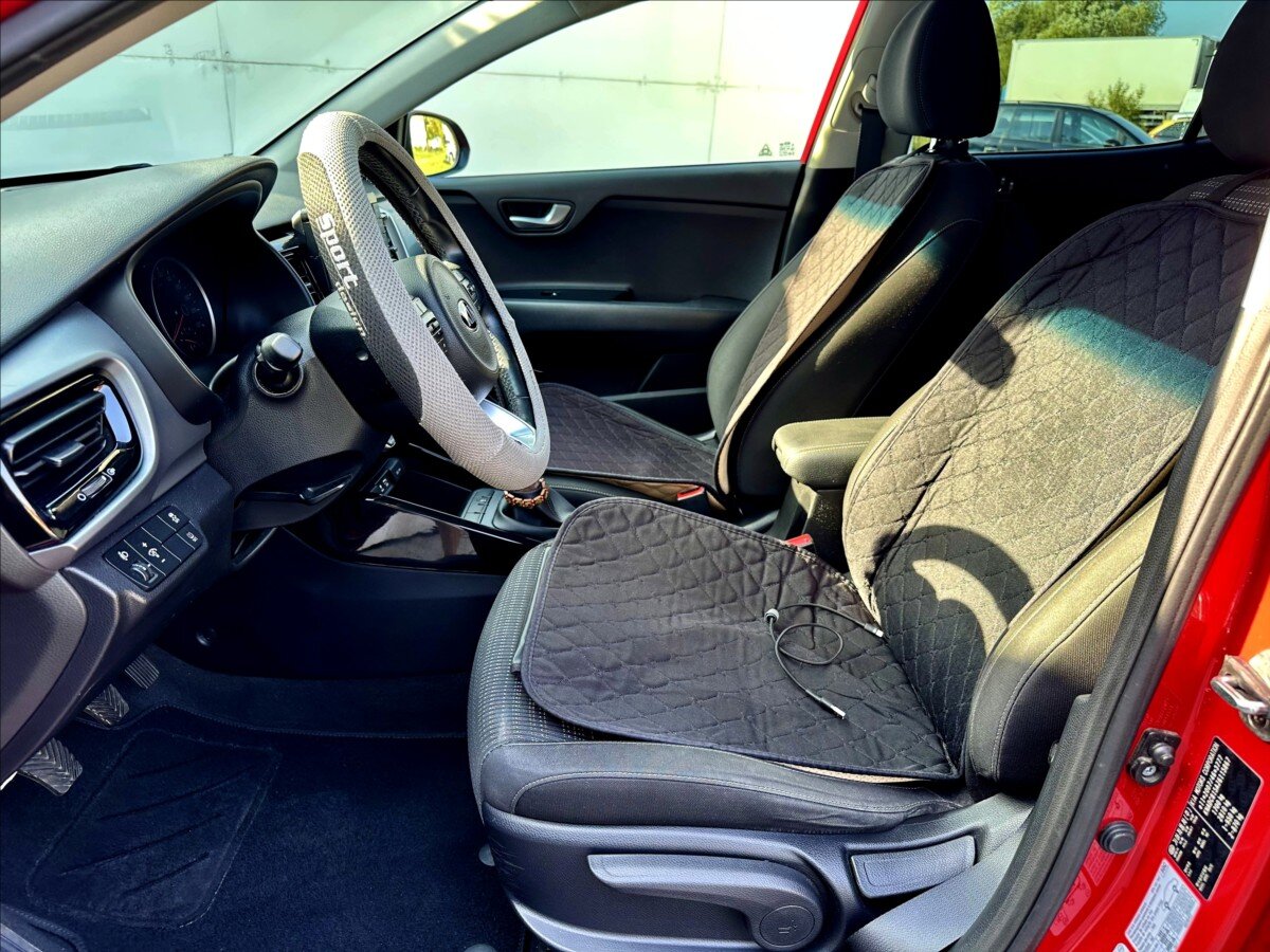 KIA Stonic SUV / Terénní 1,6 l 81 kw