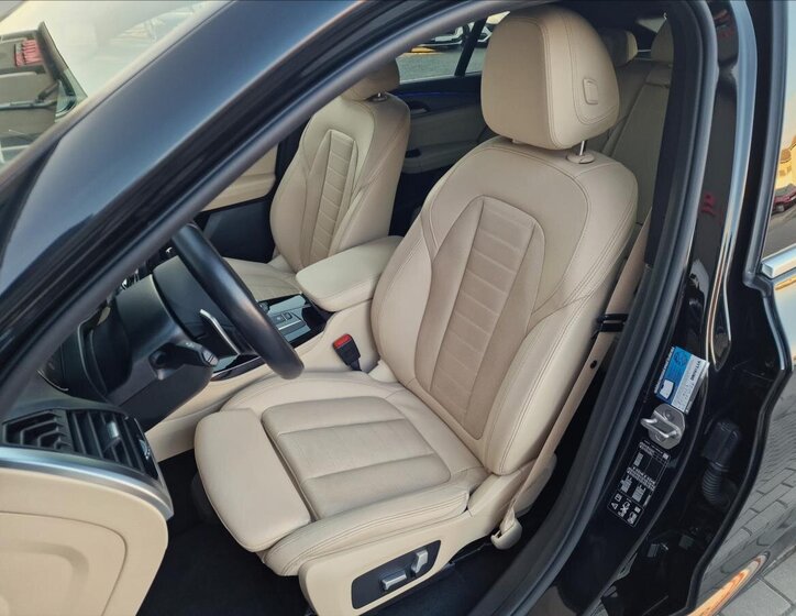 BMW X4 SUV / Terénní 3,0 l 210 kw