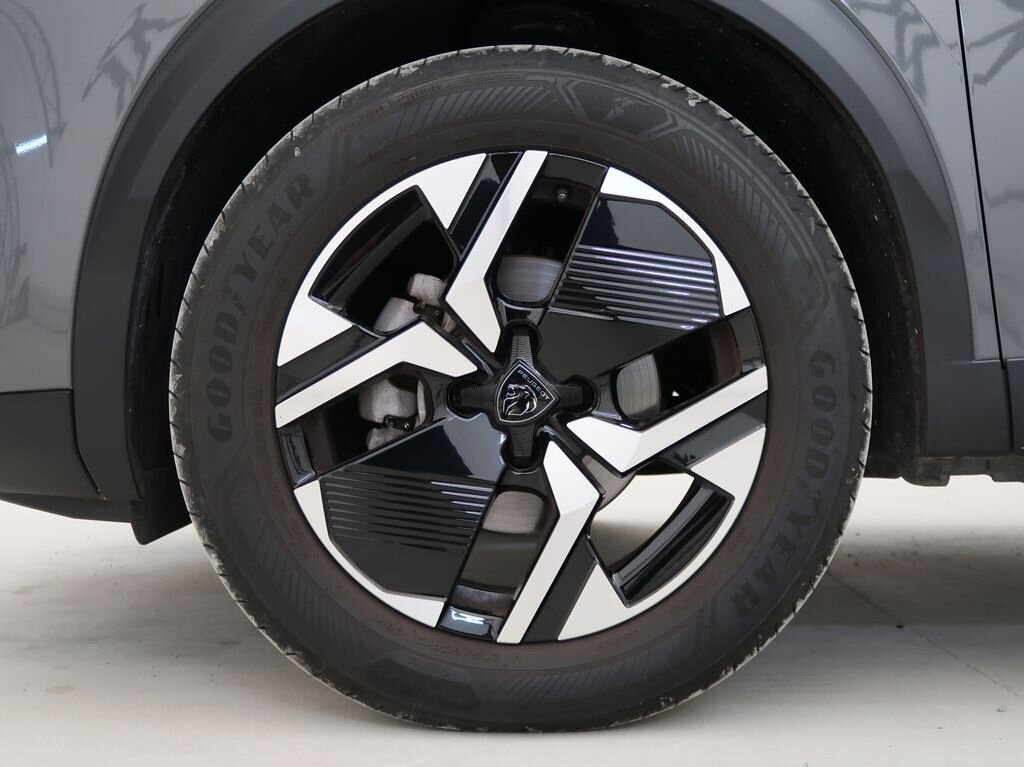 Peugeot 2008 SUV / Terénní 1,2 l 74 kw