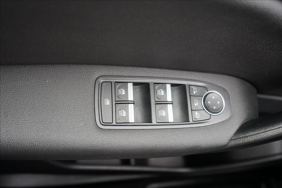 Renault Captur Hatchback 1,3 l 96 kw