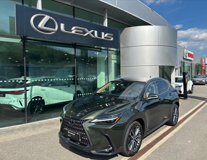 Lexus NX 350h SUV / Terénní 2,5 l 150 kw