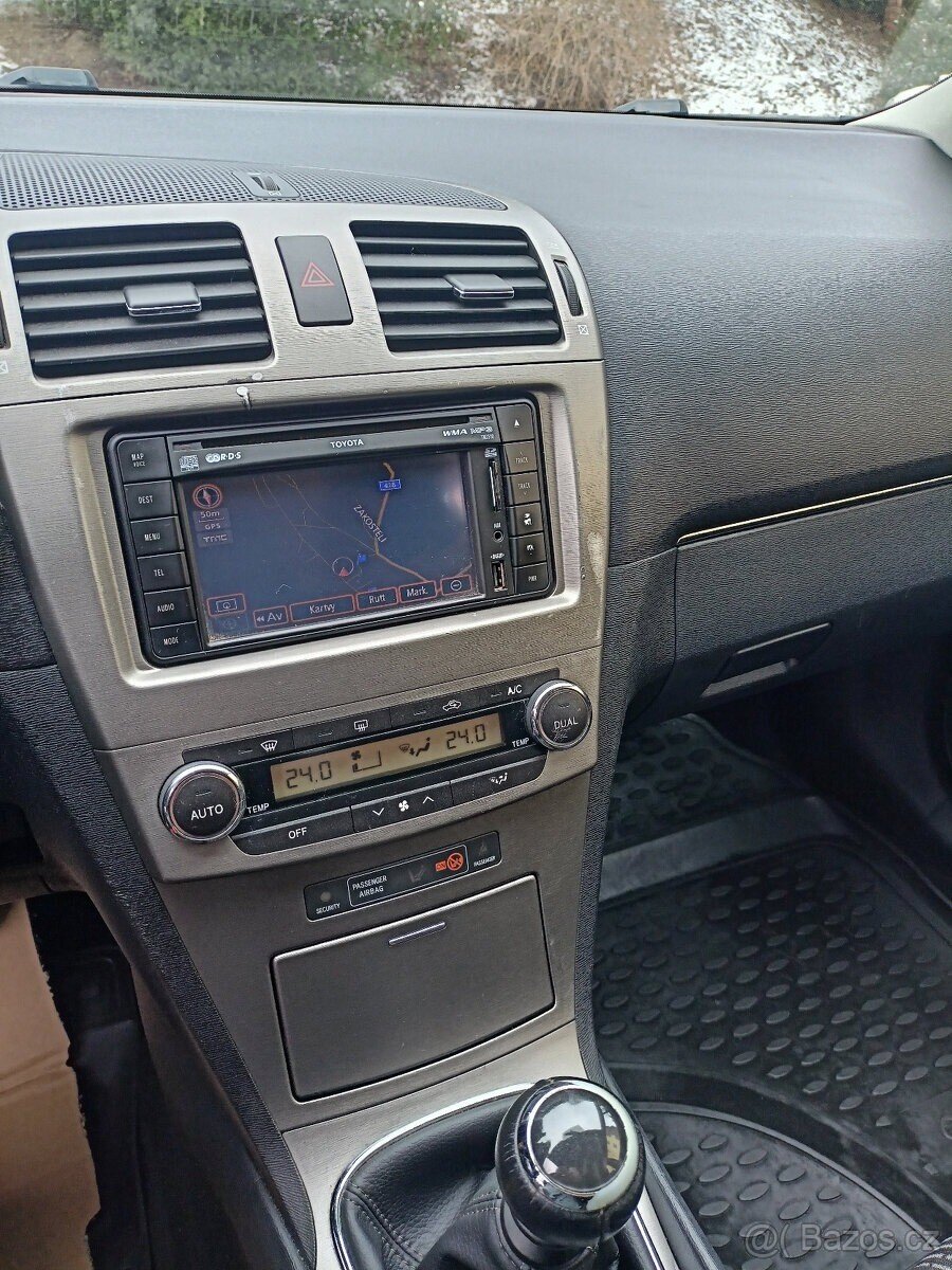 Toyota Avensis Kombi 0,0 93 kw