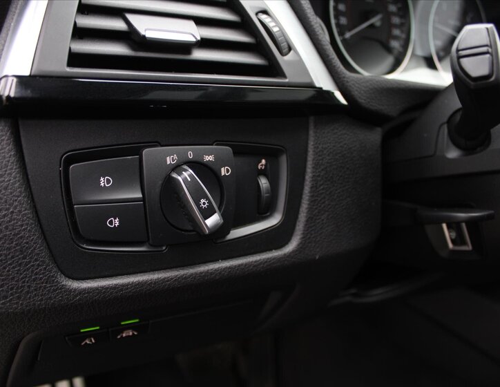 BMW Řada 3 Liftback 3,0 l 190 kw