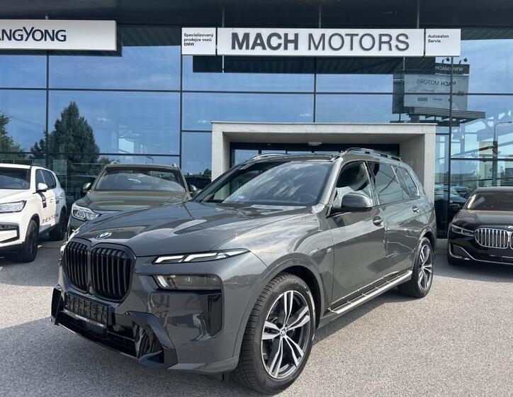 BMW X7 1